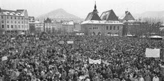 Gespräch mit Fotograf Guntard Linde in der Ausstellung „WUT. MUT. HOFFNUNG“