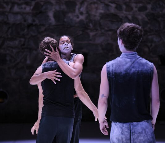 Theater in Bewegung: Suche nach dem gemeinsamen Nenner